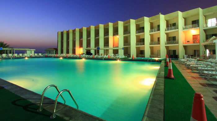 В-Эмираты-снова-можно-8-лучших-отелей-Шарджи-с-собственным-пляжем16 tiny