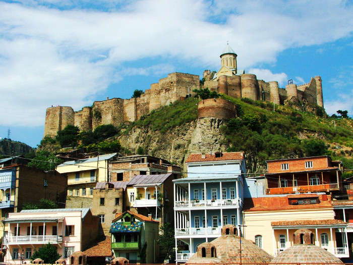 Вид на крепость Нарикала из города, Старый Тбилиси