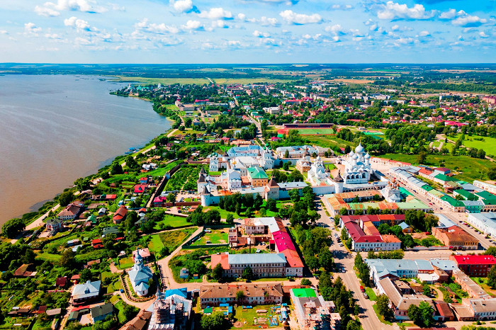 Вид на Ростов Великий и озеро Неро