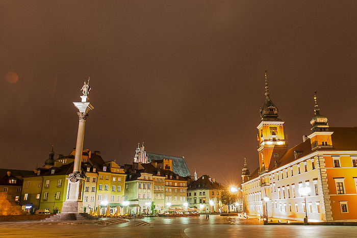 Дворцовая площадь Варшавы ночью
