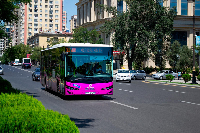 Автобус в Баку