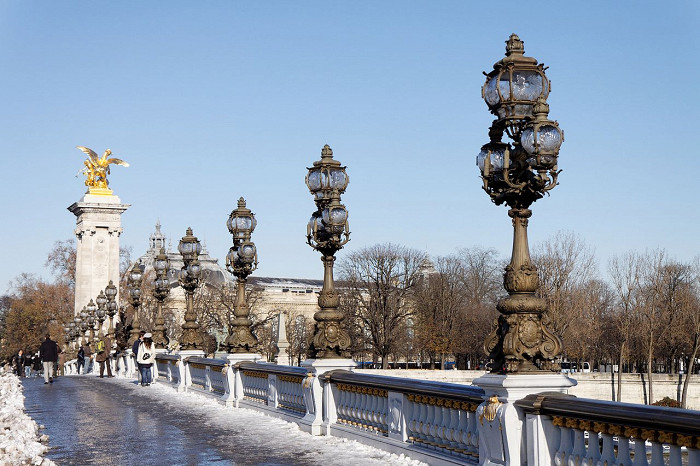 Мост Александра III, фонари