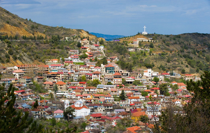Вид на деревню Педулас на Кипре, в районе Никосии
