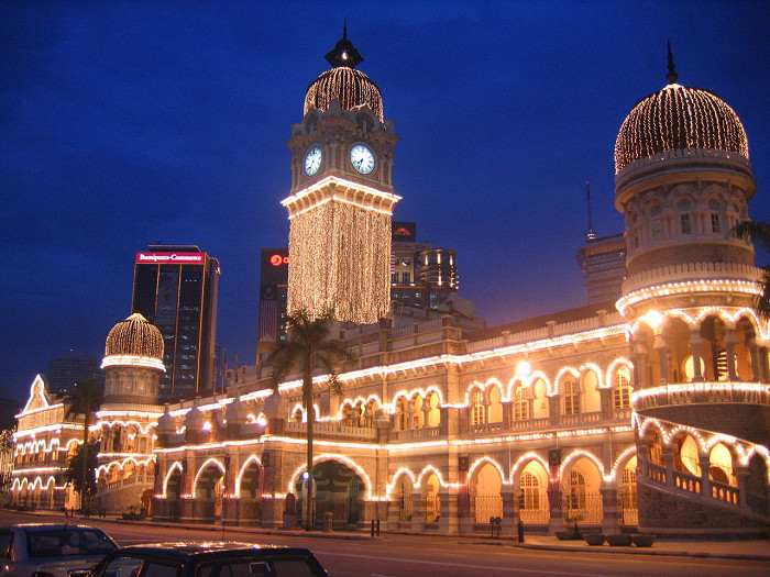 Здание султана Абдул-Самада, праздничная иллюминация