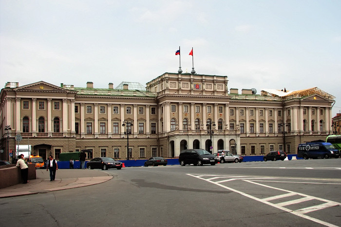Мариинский дворец, фасад