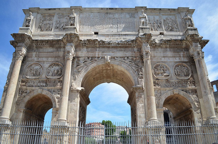 Римский Колизей, арка