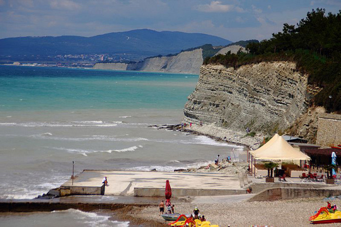 7 самых доступных пляжных курортов России3