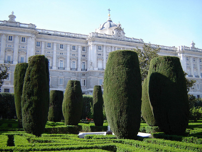 Королевский дворец в Мадриде, сад Jardines de Sabatini