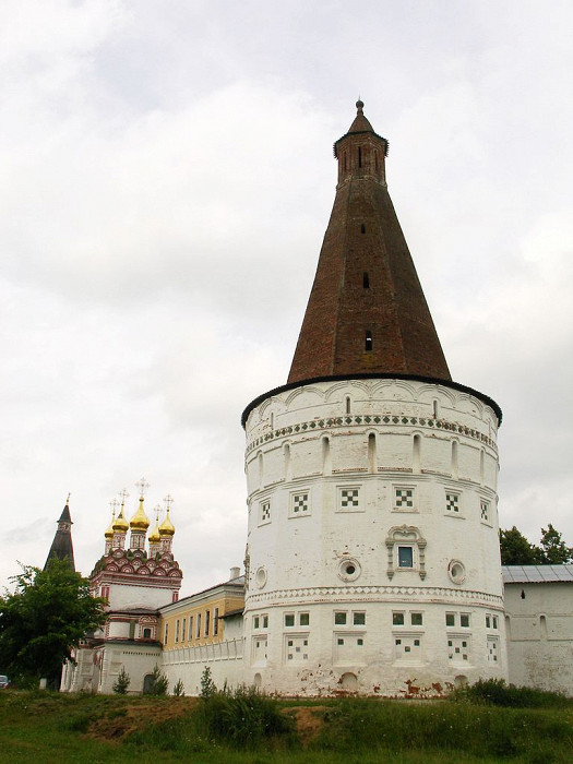 Иосифо-Волоколамский монастырь, Воскресенская башня.