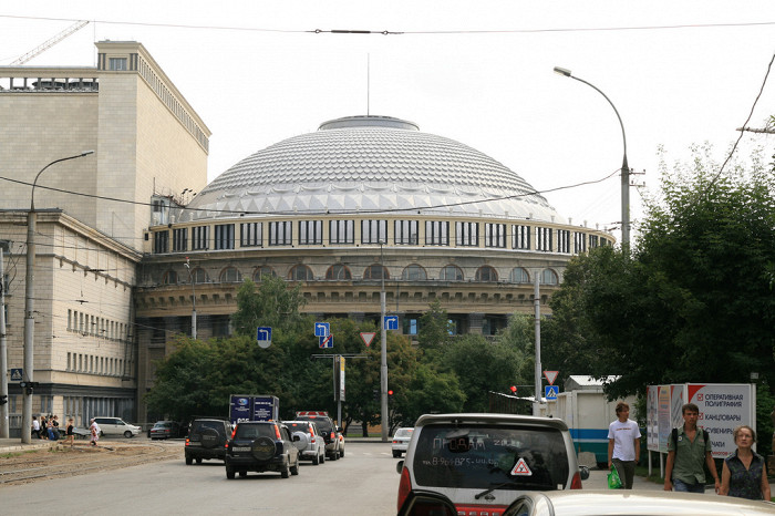 Большой театр в новосибирске фото