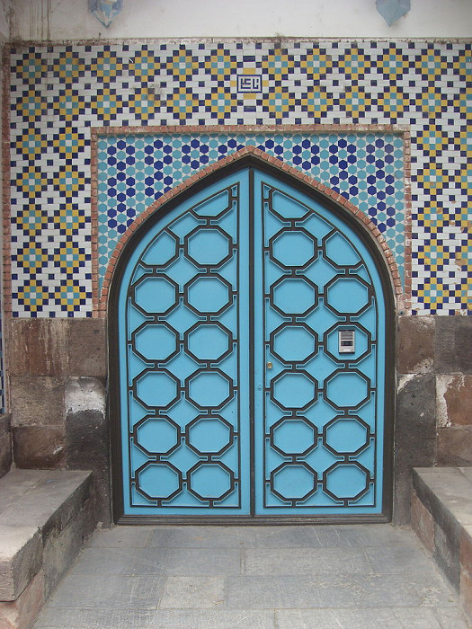 Голубая мечеть в Ереване, вход