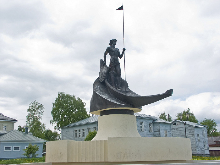 Скульптура на Онежской набережной, Петрозаводск