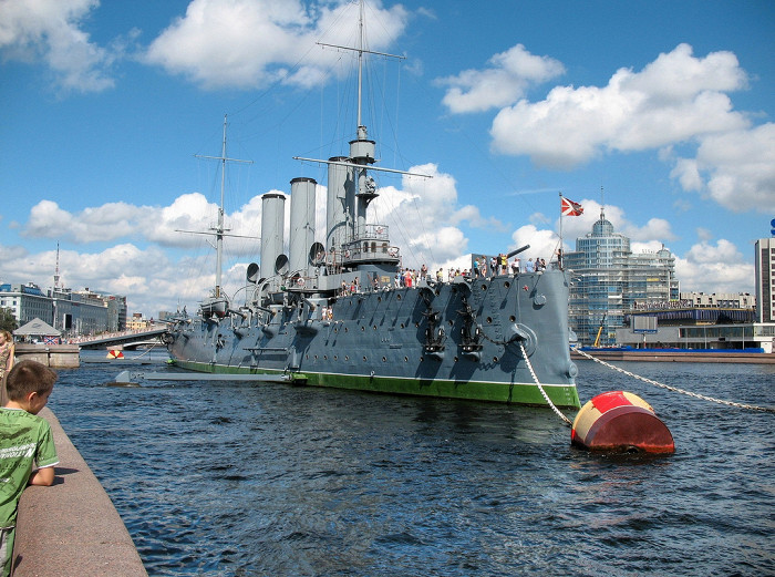 Крейсер «Аврора» в Санкт-Петербурге, Корабли Санкт-Петербурга