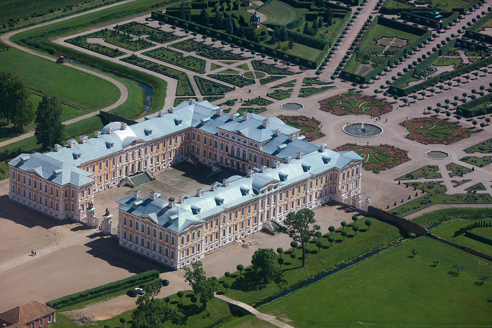 Рундальский дворец, вид с воздуха