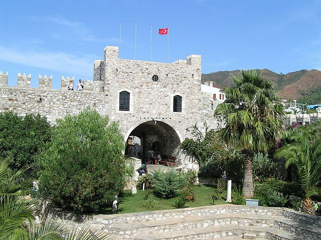Замок в Мармарисе