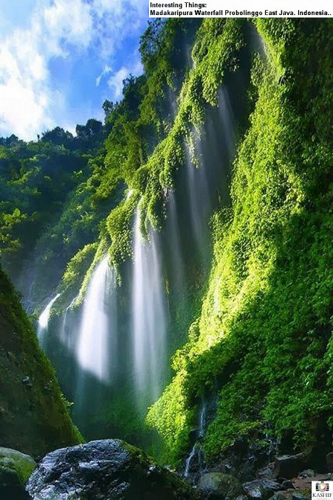Национальный парк Бромо-Тенггер-Семеру, водопад