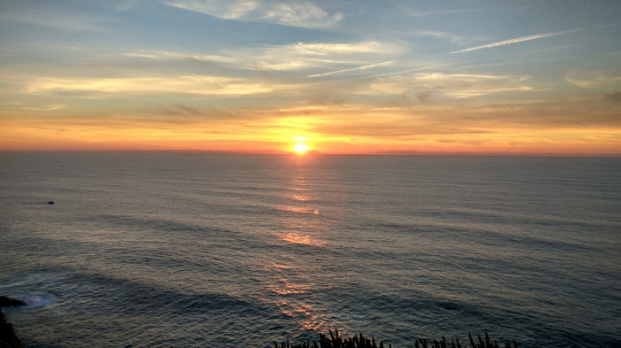 Закат солнца, вид с мыса Рока, Португалия