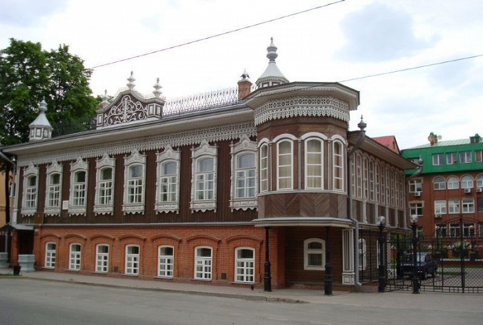 Дом Поповой