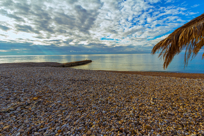 10 секретных пляжей Абхазии, о которых туристам не рассказывают6