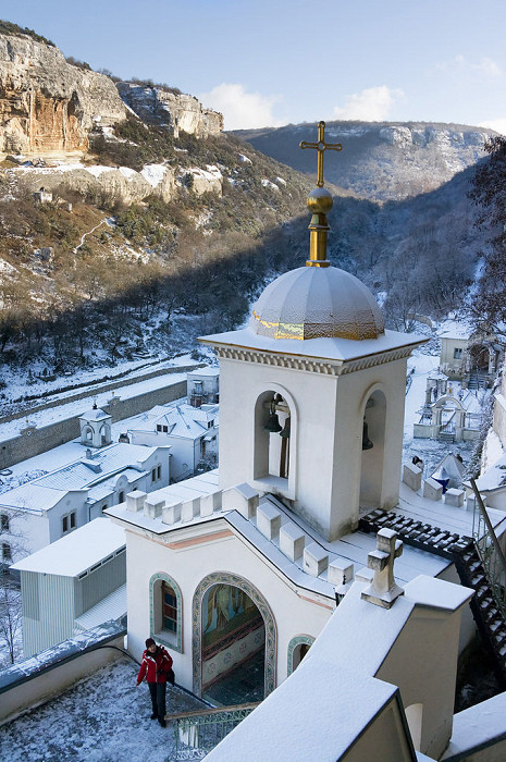 Свято-Успенский монастырь в Бахчисарае, вид на урочище Мариам-Дере