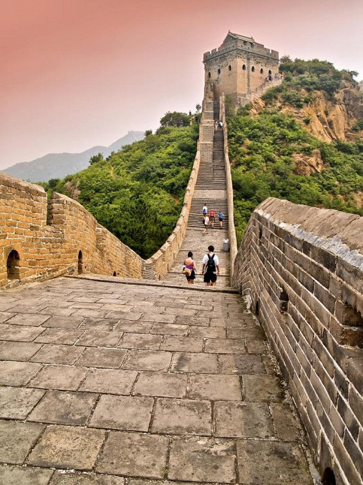 Туристы на Великой Китайской стене