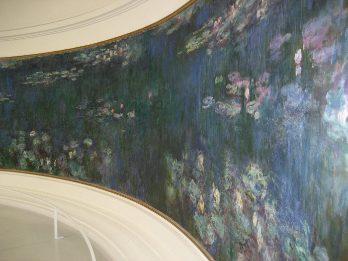 Музей Оранжери, фрагмент картины К. Моне Кувшинки