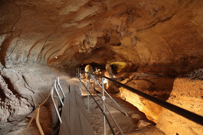 Пещера Гхар-Далам, туристический маршрут