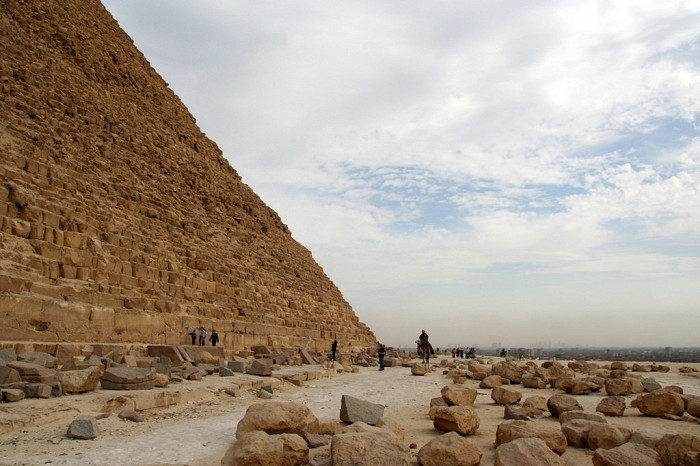 Верблюды у пирамиды Хефрена