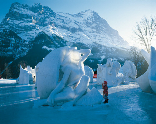 Конкурс снежных скульптур в Гриндельвальд