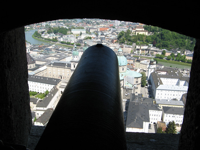 Вид на Зальцбург с крепости замка Хоэнзальцбург, Австрия