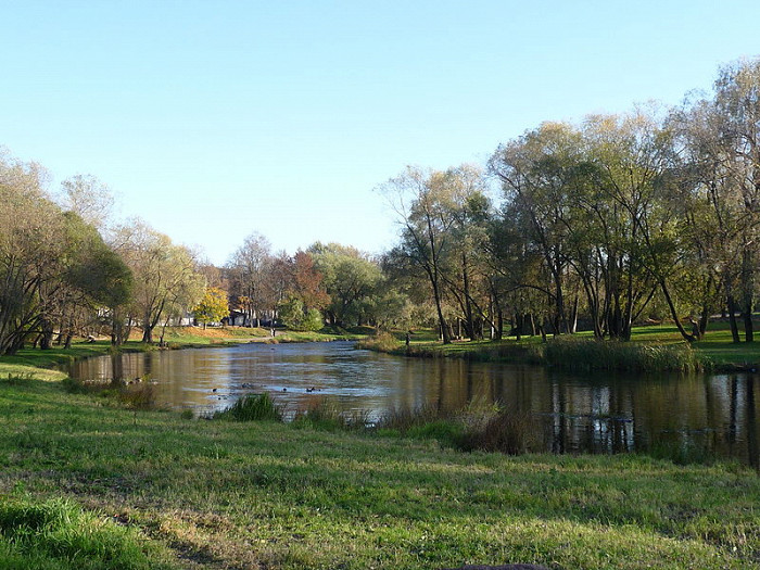 Река Пскова близ парка Куопио, Псков