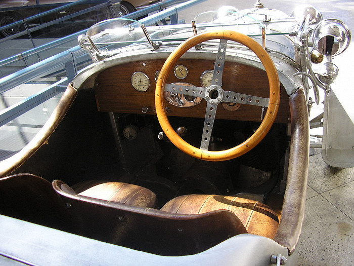 Музей старых автомобилей в Риге, один из экспонатов