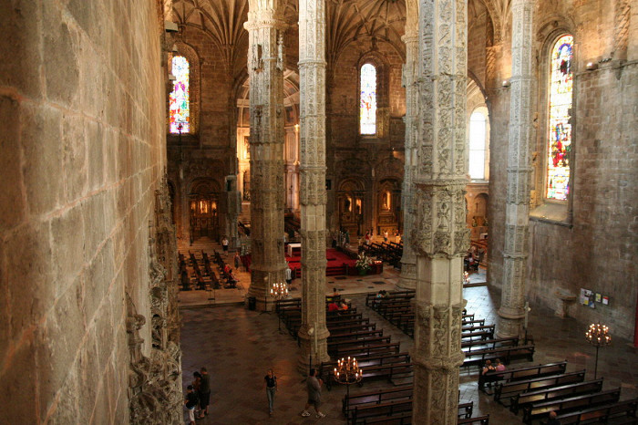 Внутри монастыря Жеронимуш, Лиссабон