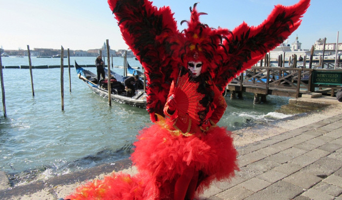 3 факта, которые перевернут ваши представления о Венецианском карнавале C