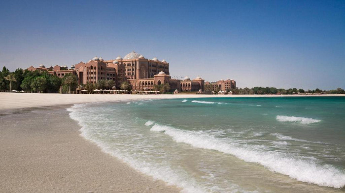 7 лучших отелей Абу-Даби8
