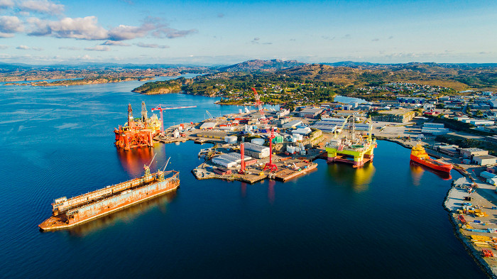 Нефтяные вышки в норвежском Бергене