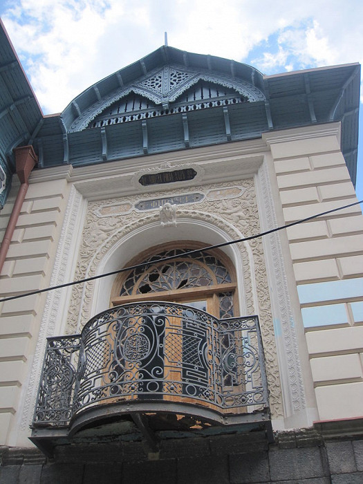 Дом Мирза-Риза-хана, балкон