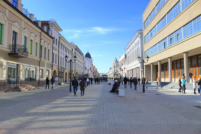 Улица Баумана в Казани