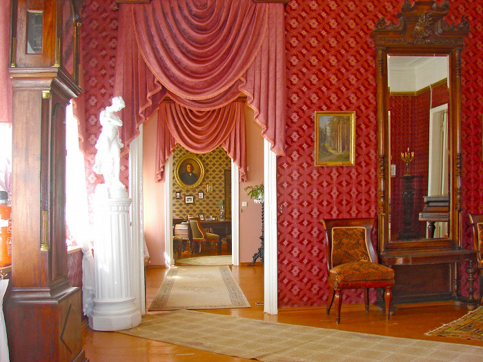 Дом-музей И. И. Шишкина, парадная анфилада комнат