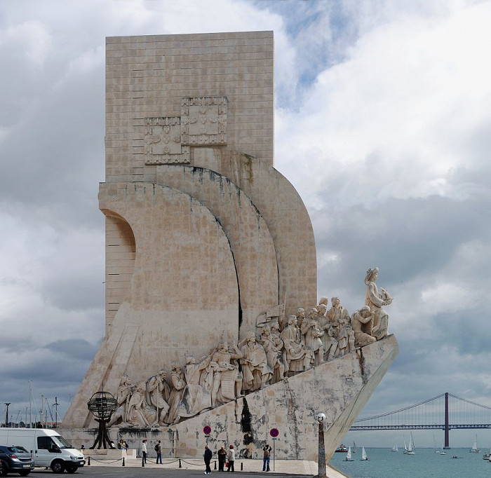 Памятник первооткрывателям Лиссабона
