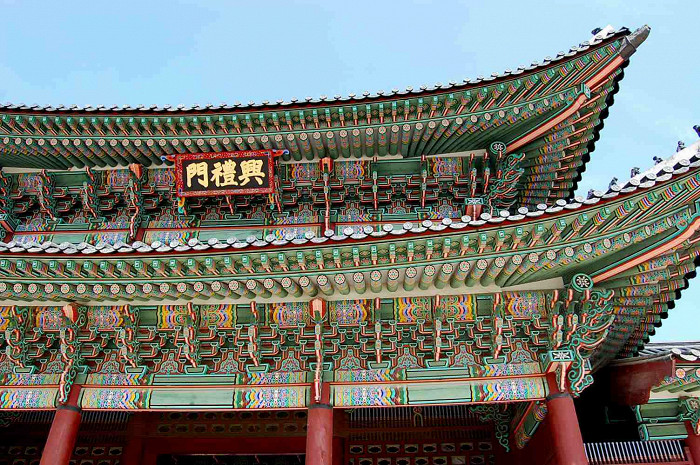 Дворец Кёнбоккун в Сеуле, крыша