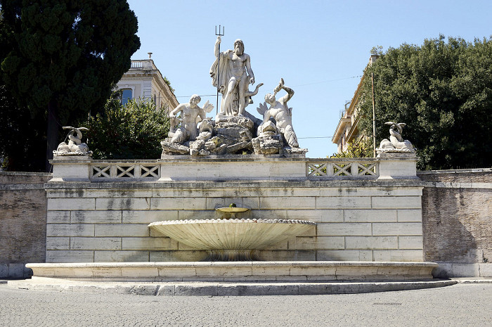 Пьяцца-дель-Пополо, фонтан Нептуна