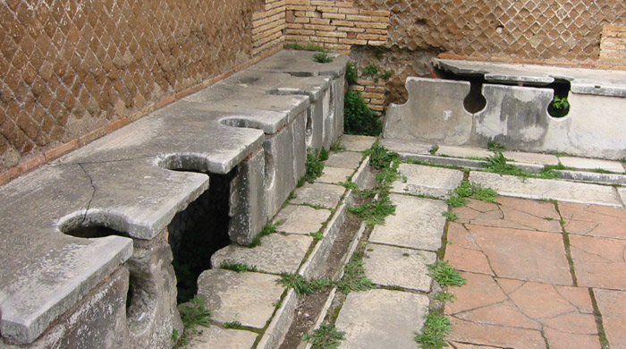 Древнеримские-туалеты-совместный-досуг-или-банальная-гигиена1
