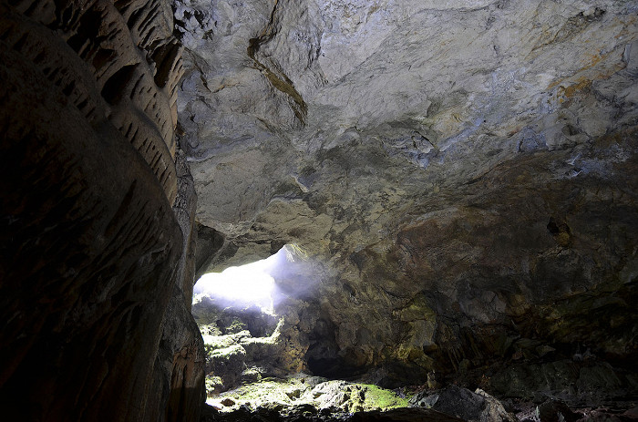 Пещера Эмине-Баир-Хосар, у входа