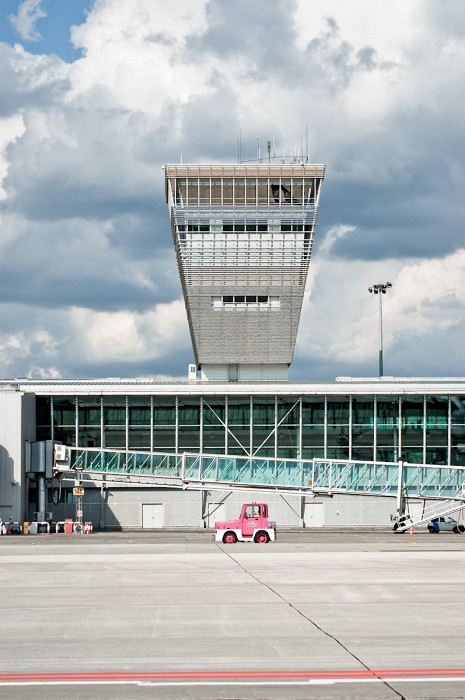 Вид на терминал аэропорта Варшавы