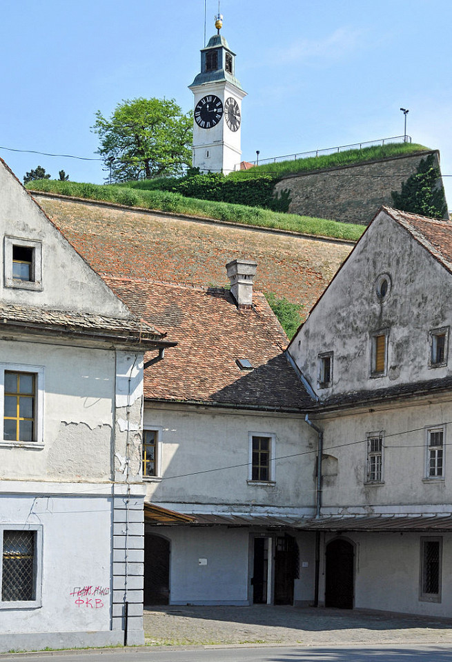 Петроварадинская крепость, двор