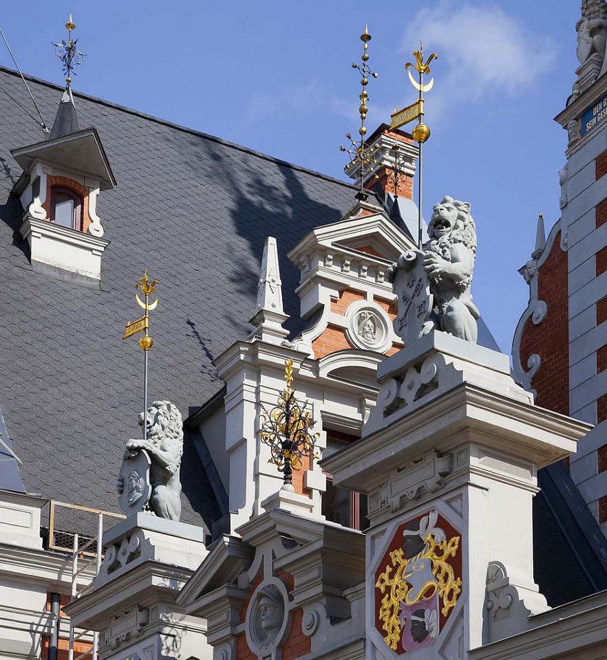 Дом Черноголовых, крыша