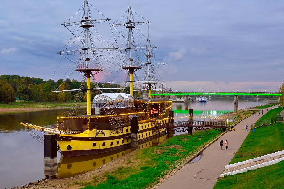 Ресторанный комплекс «Фрегат Флагман» в Великом Новгороде