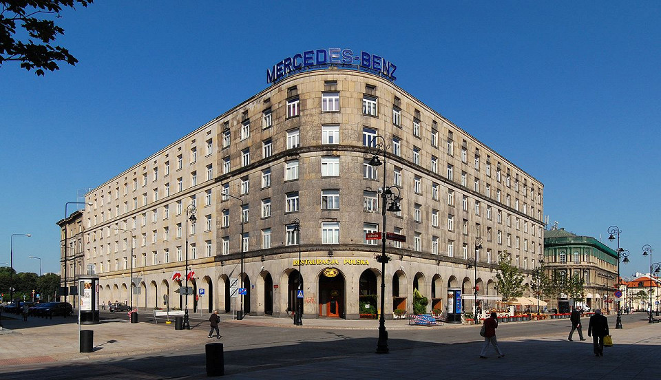 Здание на Краковском предместье в Варшаве