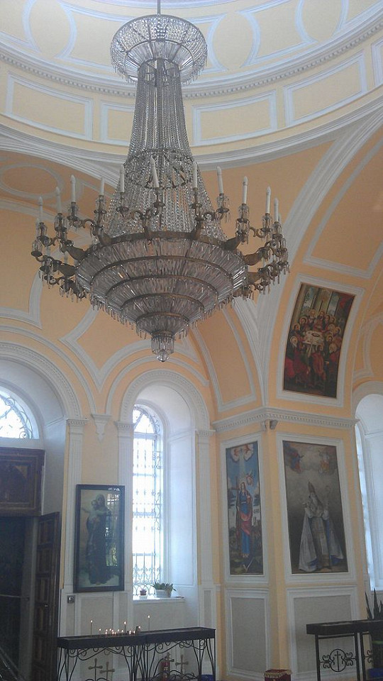 Армянская церковь Сурб Хач, интерьер